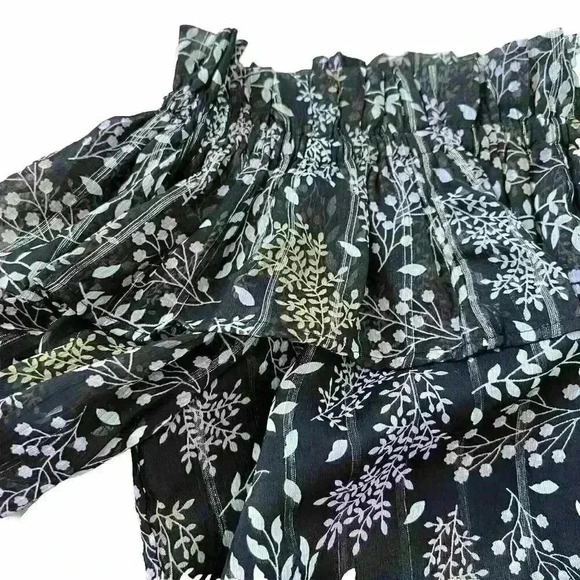 NWT Ann Taylor Loft Black Metallic Floral Ruffle Off the Shoulder Top Blouse S - Picture 6 of 9